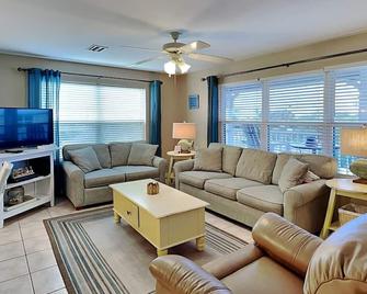 Three C's by SVR - Gulf Shores - Living room