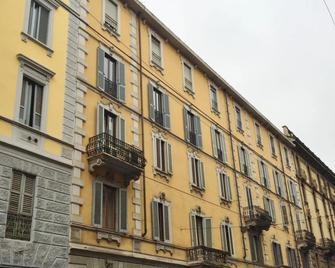 Hotel Arno - Milan - Building