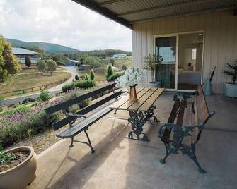 Midgee Cottage - Mudgee - Balcony