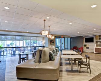 Home2 Suites by Hilton Daytona Beach Speedway - Daytona Beach - Lobby