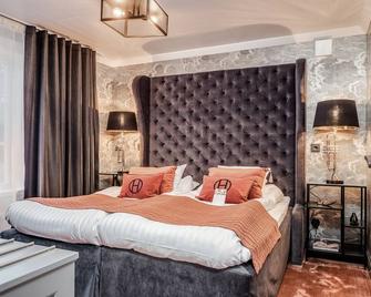 Högbo Brukshotell & Spa - Sandviken - Bedroom