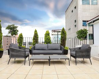 นิโครตห้องสุขภาพคอร์ปอเรชันอพาร์ทเมนท์สปาและศูนย์รักษาสุขภาพ - เม็กซิโกซิตี้ - ระเบียง