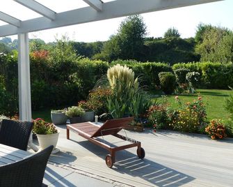 Privatzimmer 3 - Guesthouse Privatzimmer in Freiburg im Breisgau - Fribourg-en-Brisgau - Patio