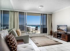Golden Sands Apartments - Main Beach - Living room
