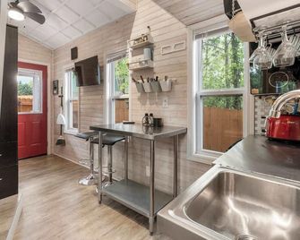 Modern Tiny Cabin for two - Roswell - Kitchen