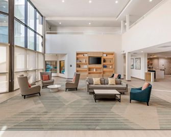 Comfort Inn and Suites Verona at Turning Stone Resort Casino - Verona - Lobby