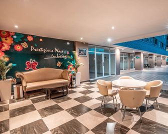OYO Flagship 728 Baileys Apartment - Pamulang - Lobby
