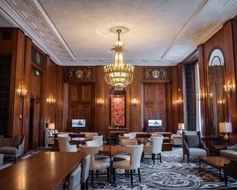 Hilton Milwaukee - Milwaukee - Lounge