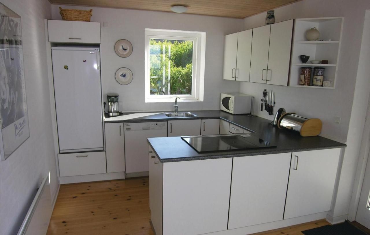 4 bedroom beautiful home in Svaneke – Svaneke