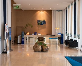 成都温江温泉智选假日酒店 - 成都 - 大廳