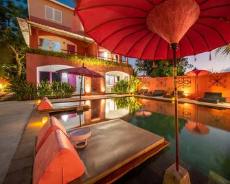 PinkCoco Uluwatu - Constant Surprises & for Cool Adults Only - South Kuta