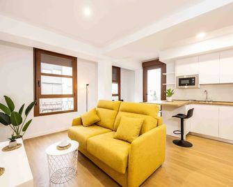 Apartamentos turísticos Plaza sevillano , by CartagenaSpain - Cartagena - Huiskamer