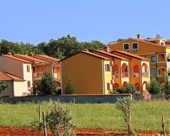 Apartments Anna and Branko - Apartment 3 - Novigrad - Building