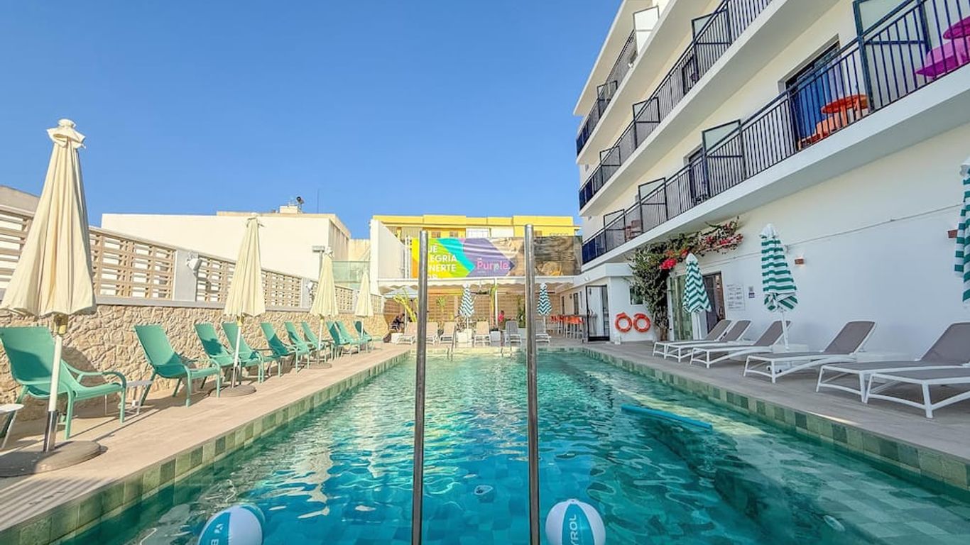 情歸伊維薩紫色青年旅舍 - 只招待同志入住 - 聖安東尼德波特曼尼