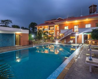 Landmark Forest Park - Sauraha - Pool