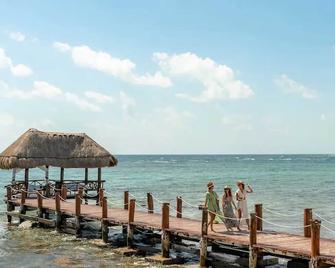 Akumal Amor Caribbean Sea View 2 Min Walk To Beach - Akumal - Beach