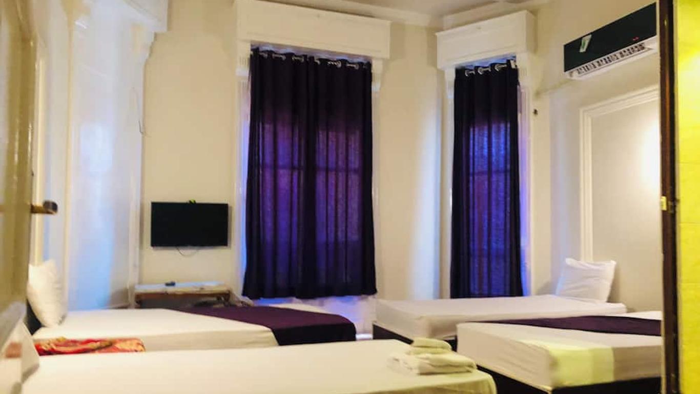 ميشو إن هوستل