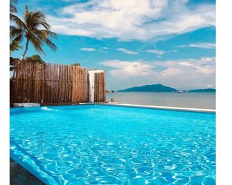 Nitiporn Resort kohphayam & seaagain bar and restaurants - Ko Payam