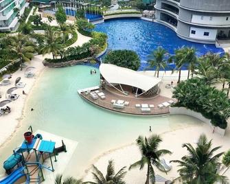 Tropical Vibe 1br - Parañaque - Piscina