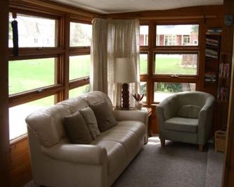 'The Cottage' Goshorn Lake, Saugatuck/Holland - Holland - Living room