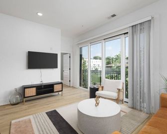 Trendy Spacious Condo, Walk to Coffee and Restaurants - Nashville - Stue