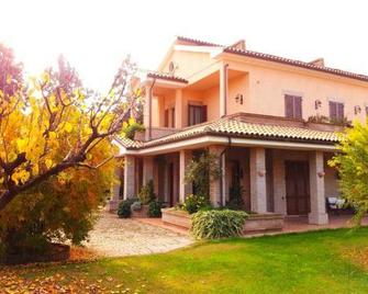 Luconi Affittacamere - Jesi - Building
