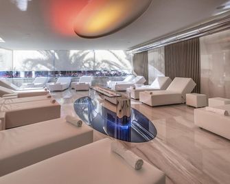 Park Hotel Imperial - לימונה סול גרדה - טרקלין