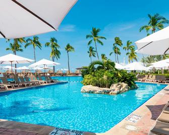 شيراتون بوجانفلياس رزورت آن كونفنشن سنتر - بورتو فولارتا - حوض السباحة