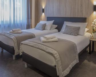 Tourist Hotel - Bressanone - Camera da letto