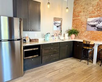 The Benjamin Hotel - Watkins Glen - Kitchen