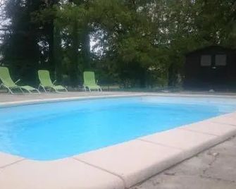 Le vieux Pressoir - Château-Chalon - Piscine