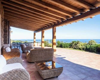 Hotiday Cala Gonone - Cala Gonone - Balkon