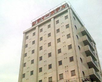 Isahaya City Hotel - Isahaya - Edificio