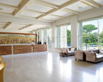 Domus Pacis Assisi - אסיסי - לובי