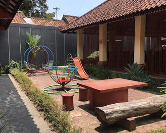 3C Familia Residence - Yogyakarta - Patio