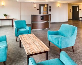 Red Lion Inn & Suites Everett - Everett - Σαλόνι ξενοδοχείου