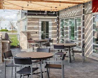 TownePlace Suites by Marriott Columbus Hilliard - Hilliard - Патіо