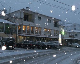 Encosta da Serra - סייה - בניין