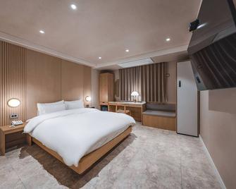 Gridt Hotel & Home - Gyeongju - Habitación