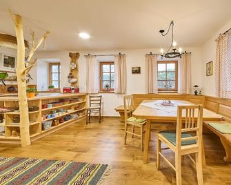 Holiday Home Edt - Bad Goisern - Dining room
