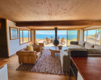 Spectacular Bolinas Oceanfront Retreat - Bolinas - Sala de estar