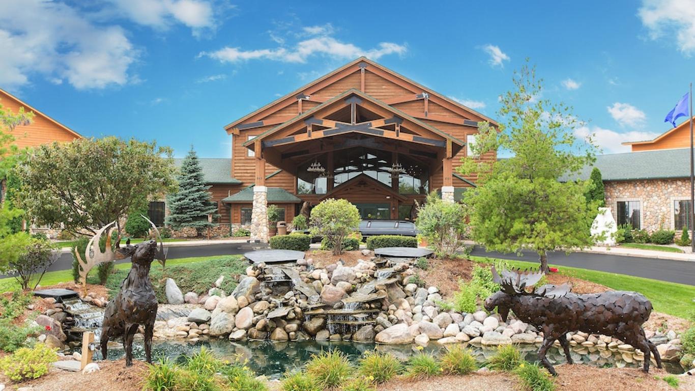 Tundra Lodge Resort Waterpark