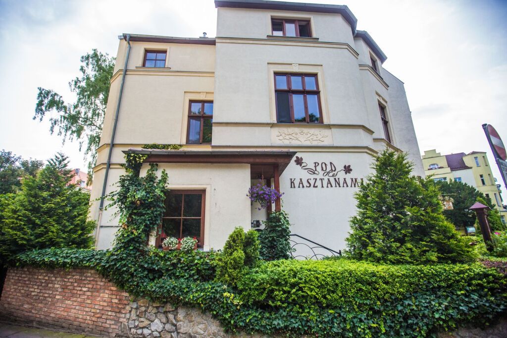 Kamienica Pod Kasztanami Swinoujscie -Us - סווינוצ'י - בניין