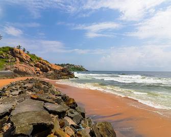 The Byke Puja Samudra - Kovalam - Playa
