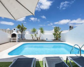 Villas Puerto Rubicon - Playa Blanca - Pool