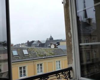 L'hotel De Ville - Rouen - Balcony