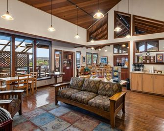 Harbor Lite Lodge - פורט בראג - סלון