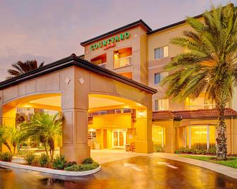 Courtyard by Marriott West Palm Beach Airport - West Palm Beach - Bygning