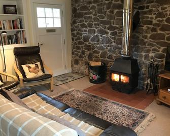 The Bothy , Stonelaws Farm - North Berwick - Living room