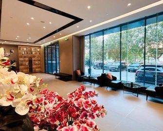 Hanting Hotel Zhengzhou Forta East Mrt Station - ז'נגז'ו - לובי